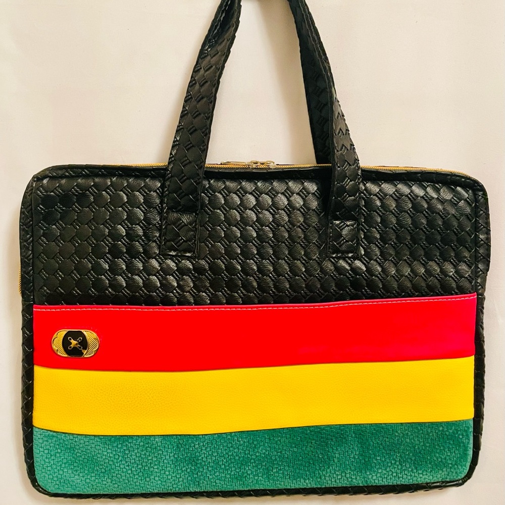 Eli’s Baage ~ Unisex multiple purpose personal & laptop bags.